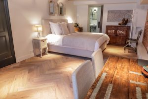 reclamed wood visgraat