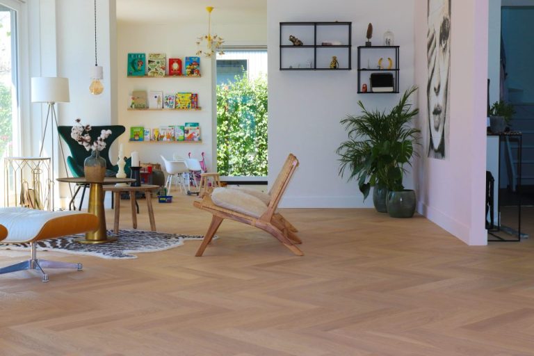 Houten visgraat vloer 12x60
